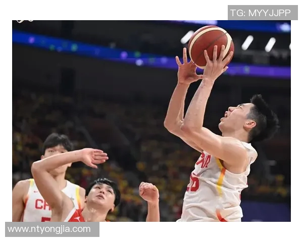 重庆篮球队的配合风格对比分析与战术执行的深度解读 重庆篮球队的配合风格对比分析与战术执行的深度解读