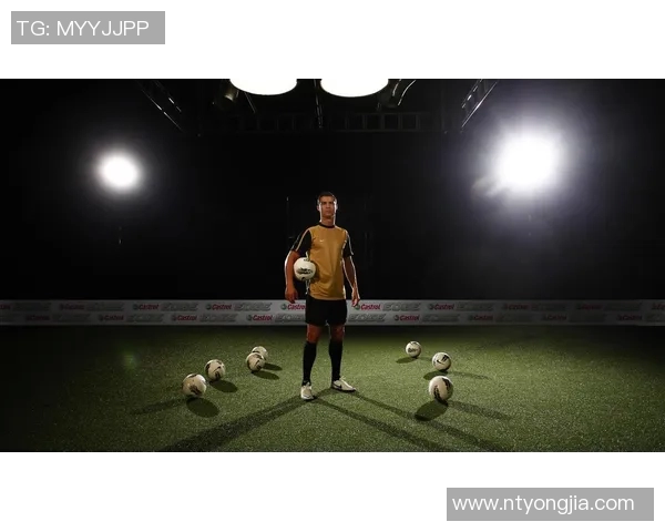 足球明星风采全景展示从球场到生活的精彩瞬间